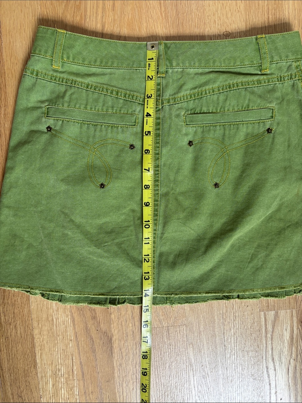 Y2K Fiorucci Green Pleated Mini Skirt Size 5 - Picture 5 of 7
